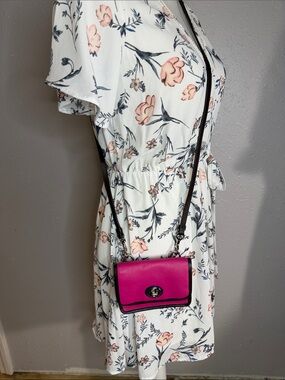 Coach Hot Pink Crossbody Shoulder Bag - Women